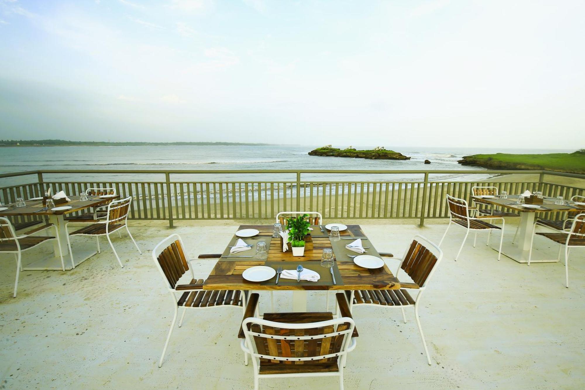 Kamnath Zinc Journey By The Fern, Diu Hotel Екстериор снимка